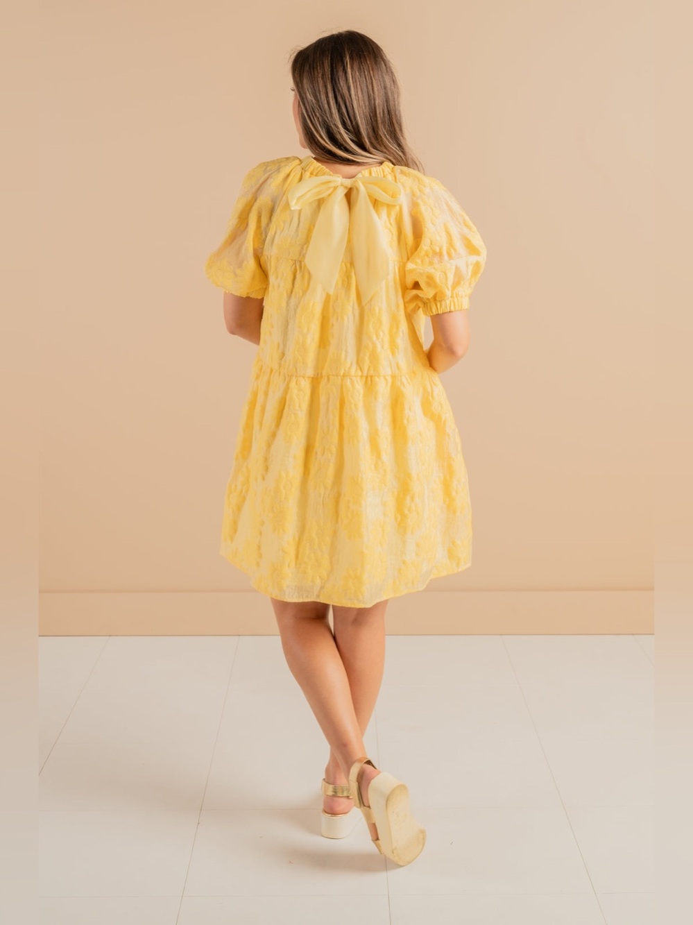 🆕 &MERCI WILLOW YELLOW JACQUARD FLORAL MIDI DRESS - Picture 2 of 10